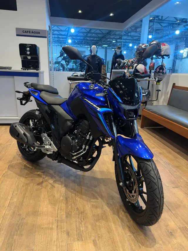 Moto Yamaha Fazer FZ25 2025 Connected