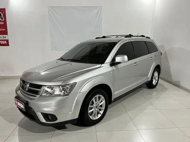 Carro Fiat Freemont 2014 2.4 16V Precision (Aut)