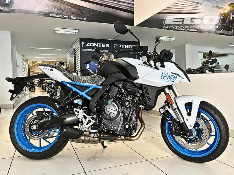 Suzuki GSX-8S 776 cc