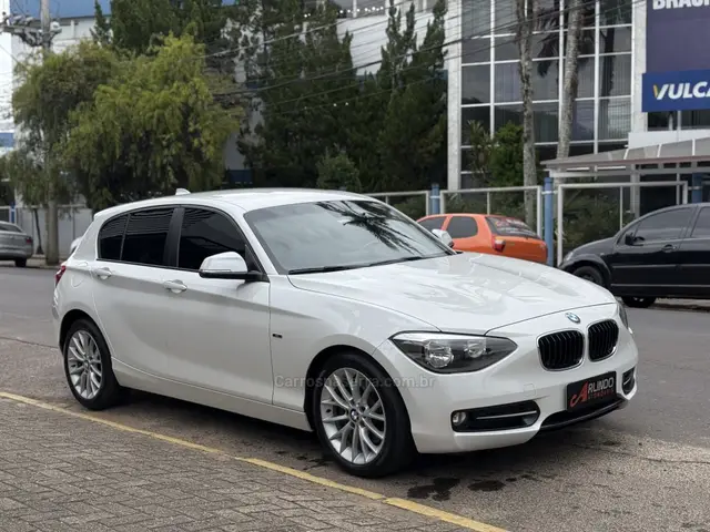 Carro BMW 120i 2015 120i Sport ActiveFlex
