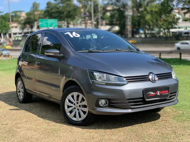 Carro Volkswagen Fox 2016 1.0 MPI Trendline (Flex)
