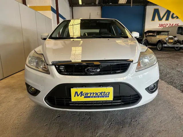 Carro Ford Focus Hatch 2013 GLX 1.6 16V (Flex)