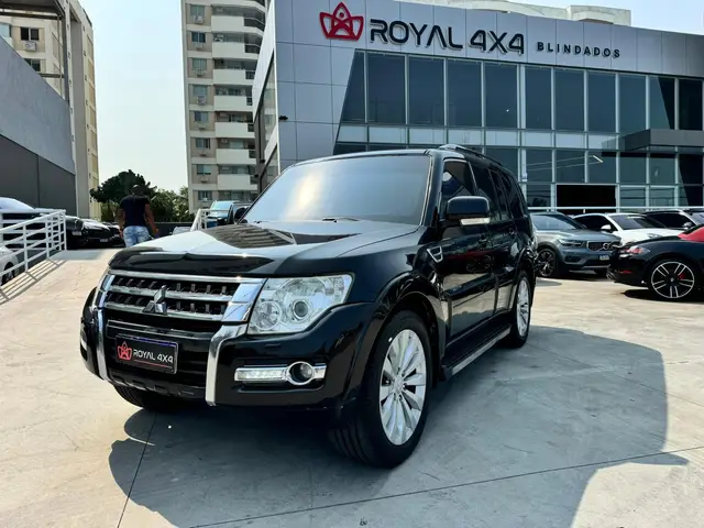 Carro Mitsubishi Pajero Full 2016 3.2 DI-D 5D HPE 4WD