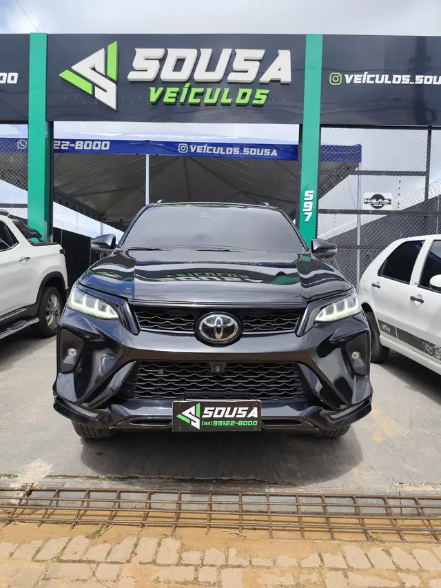 Carro Toyota SW4 2022 Diamond  2.8 turbodiesel 7L 4x4 (Aut)