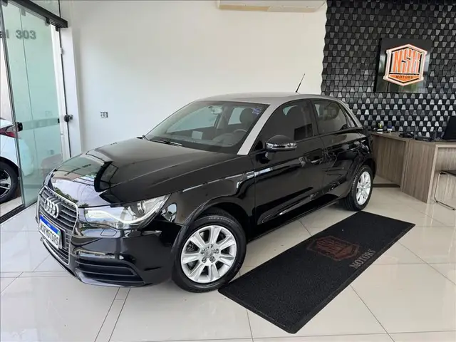Carro Audi A1 2015 1.4 TFSI Sportback Attraction S Tronic
