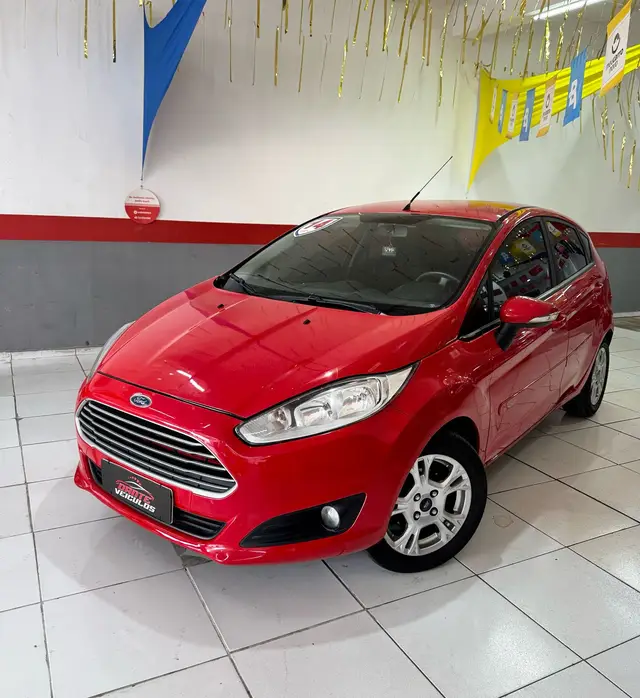 Carro Ford Fiesta Hatch 2014 SE 1.6