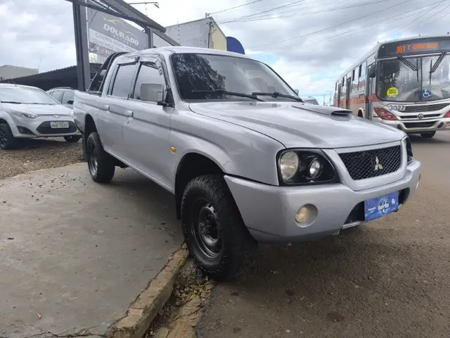 Carro Mitsubishi L200 2009 L 200 GL 4x4 2.5 Turbo (cab. dupla)