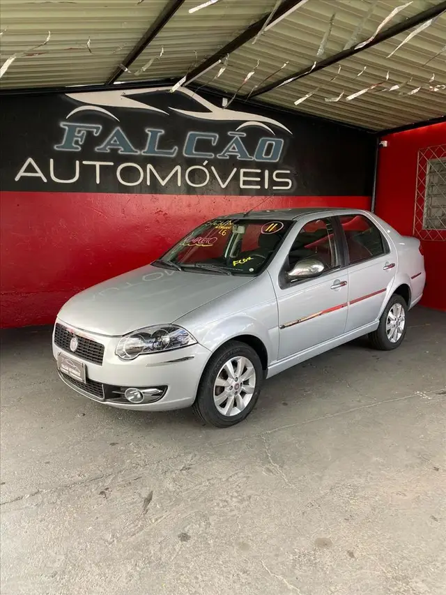 Carro Fiat Siena 2011 Essence 1.6 16V (Flex)