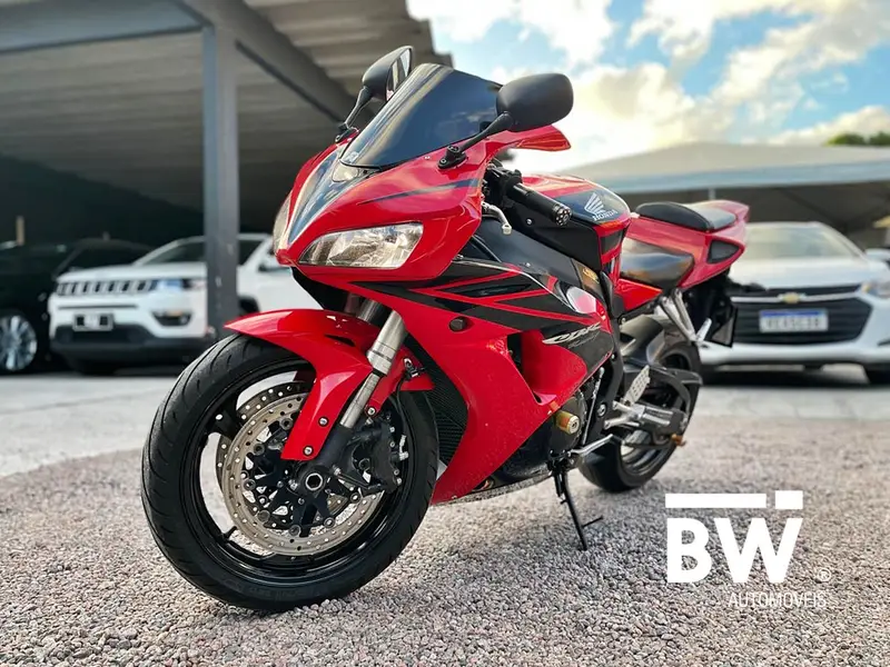Honda CBR 1000RR Fireblade (Standard)
