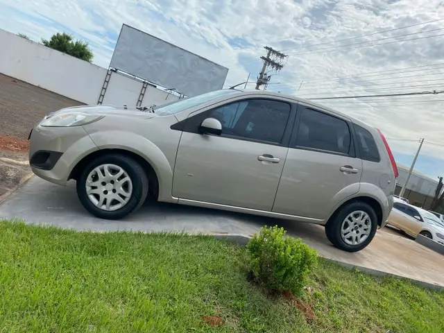 Carro Ford Fiesta Hatch 2014 1.6