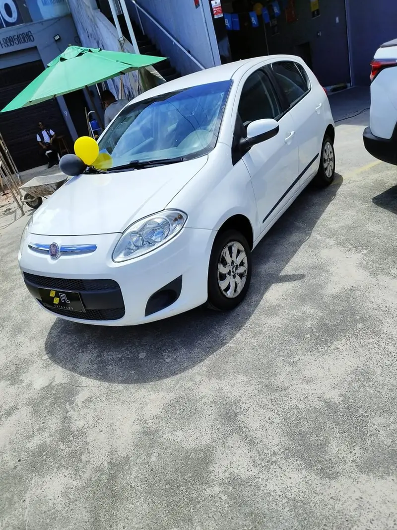 Fiat Palio Attractive 1.0 Evo (Flex)