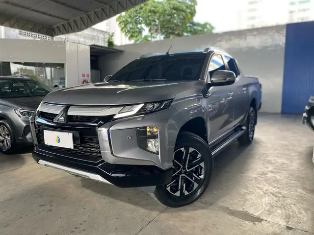Carro Mitsubishi L200 Triton Sport 2023 HPE-S 2.4