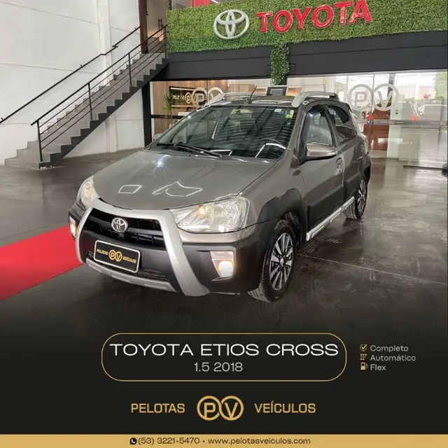 Carro Toyota Etios 2018 Cross 1.5 (Aut) (Flex)
