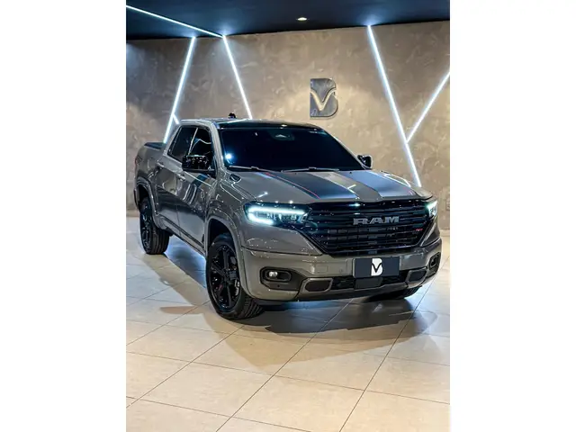 Carro RAM Rampage 2024 R/T 2.0 Turbo