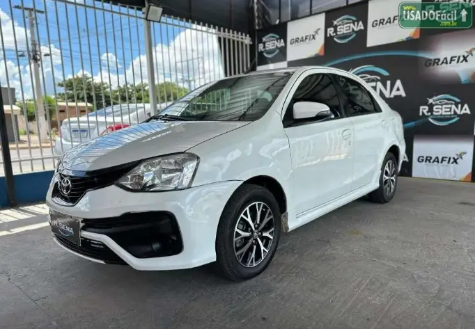 Toyota Etios Sedan Platinum 1.5 (Aut) (Flex)