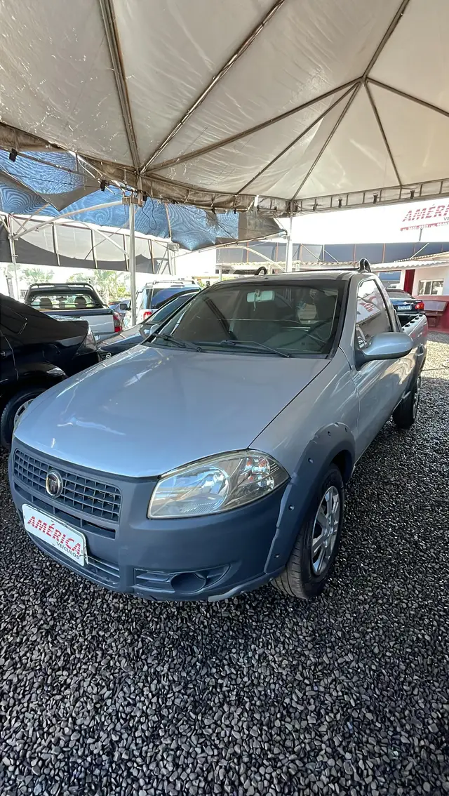 Carro Fiat Strada 2013 Working 1.4 (Flex)