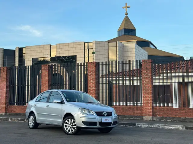 Carro Volkswagen Polo Sedan 2012 1.6 8V (Flex)