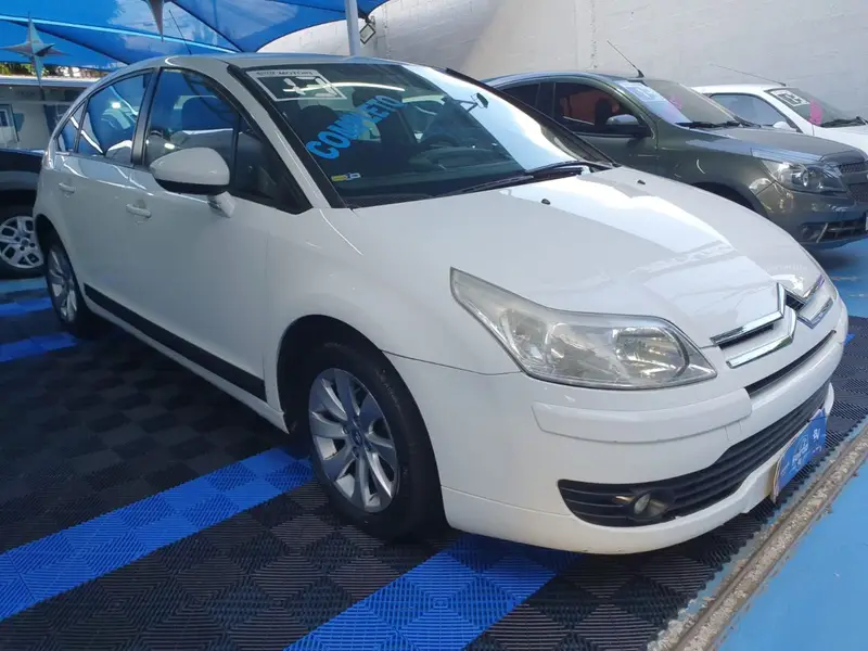 Citroën C4 GLX 1.6 (flex)