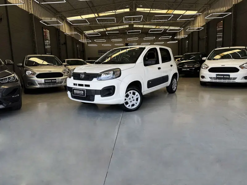Fiat Uno Attractive 1.0 8V (Flex) 4p