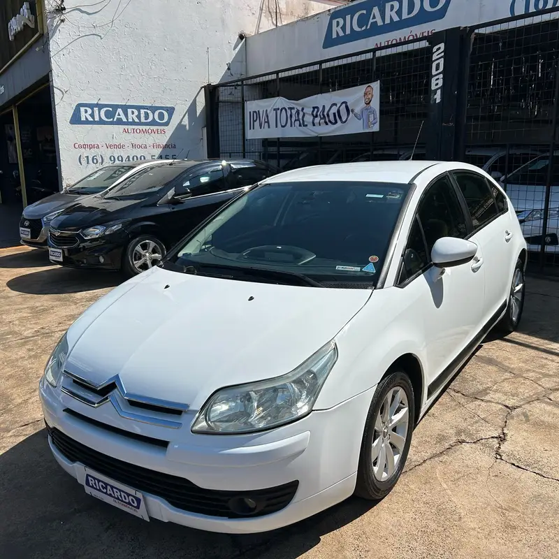 Citroën C4 GLX 1.6 (flex)