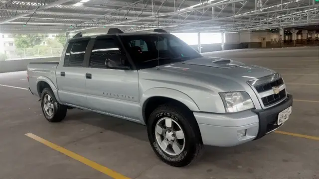 Carro Chevrolet S10 Cabine Dupla 2011 S10 Executive 4x2 2.4 (Flex) (Cab Dupla)