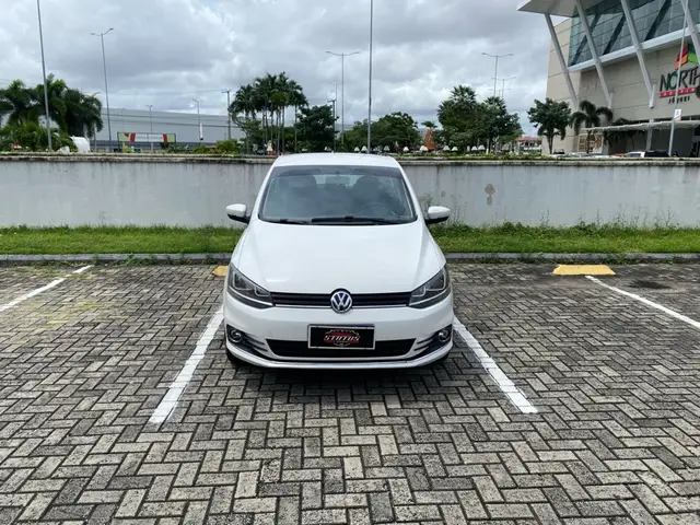 Carro Volkswagen Fox 2016 1.6 16v MSI Highline (Flex)