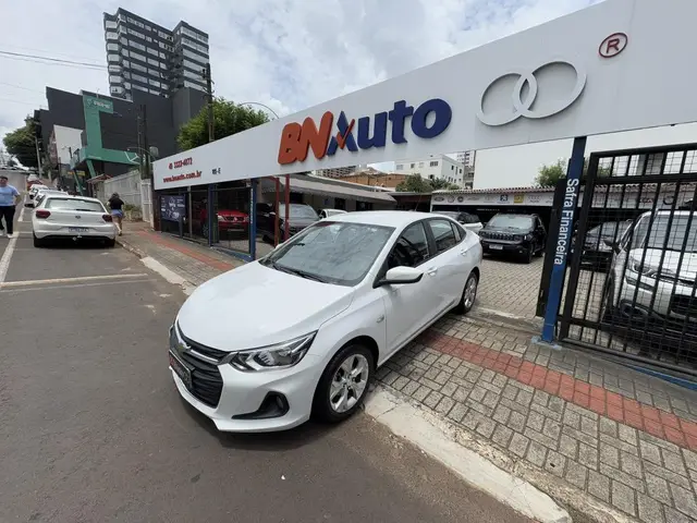 Carro Chevrolet Onix Plus 2023 LTZ 1.0 Turbo (Aut.)