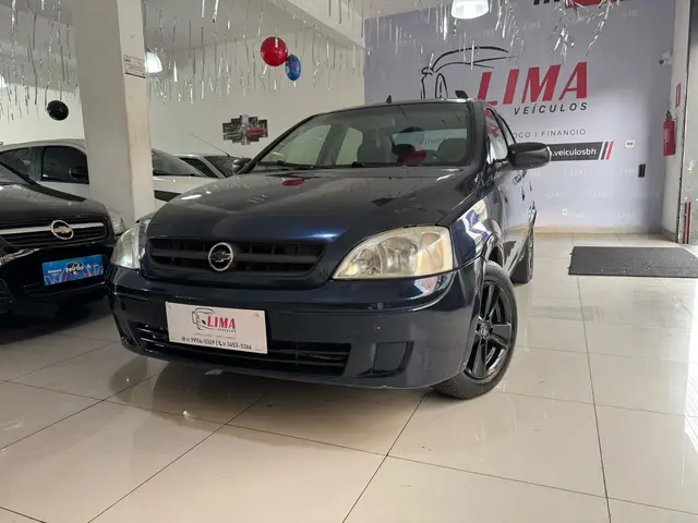 Carro Chevrolet Corsa Sedan 2005 Premium 1.0
