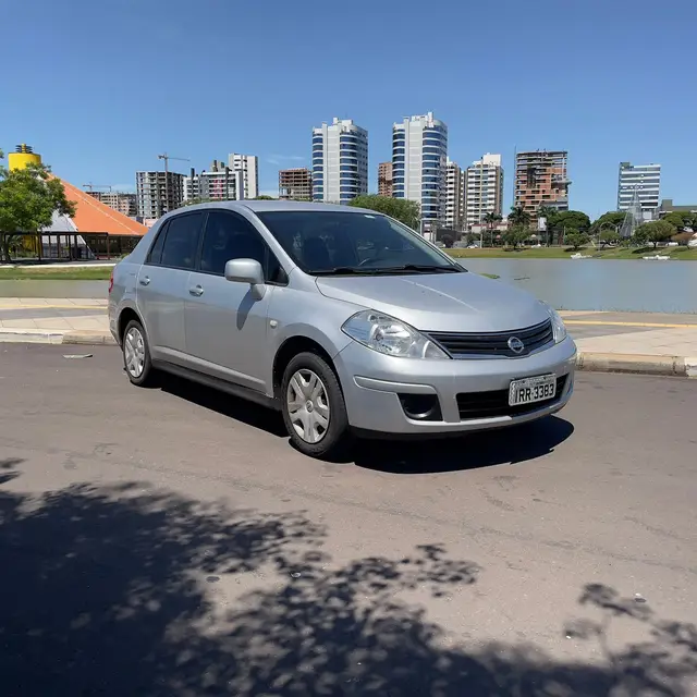Carro Nissan Tiida Sedan 2011 1.8 16V (Flex)