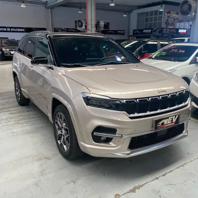 Carro Jeep Commander 2022 Overland T270 Flex (Aut)