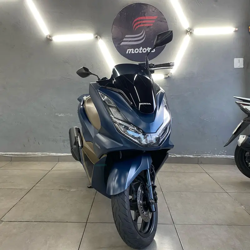 Honda PCX 160 DLX ABS