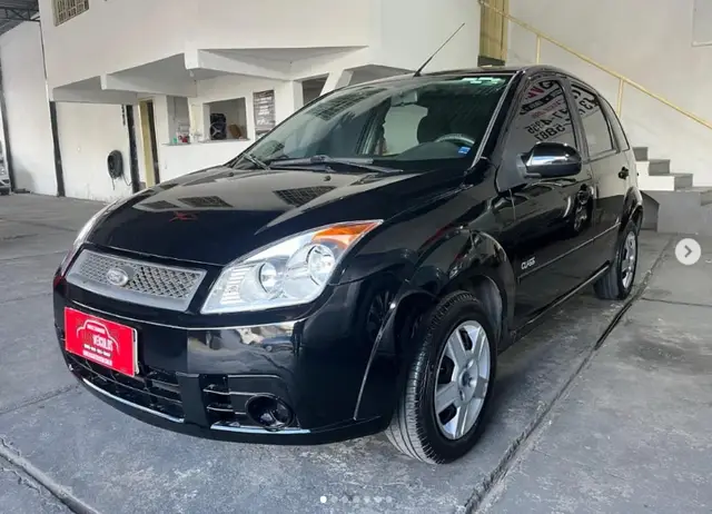 Carro Ford Fiesta Hatch 2009 1.0 (Flex)