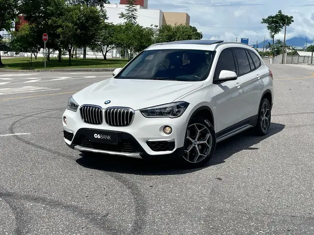 Carro BMW X1 2019 2.0 sDrive20i X-Line ActiveFlex