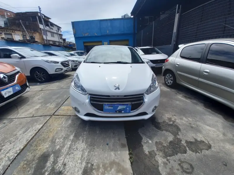 Peugeot 208 Active Pack 1.5 8V (Flex)