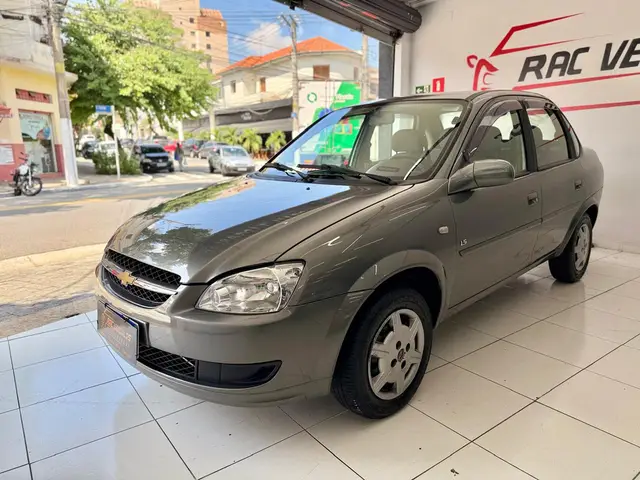Carro Chevrolet Classic 2011 LS VHC E 1.0 (Flex)