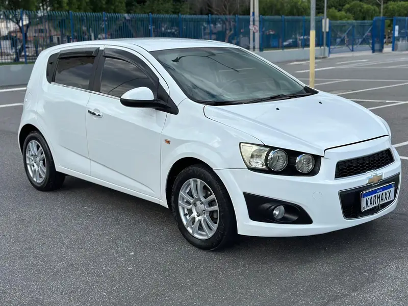Chevrolet Sonic Hatch LTZ 1.6 (Aut)