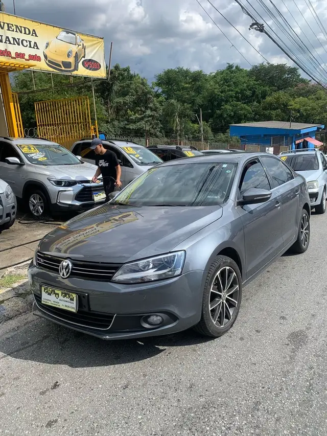 Carro Volkswagen Jetta 2011 2.0 TSI Highline DSG