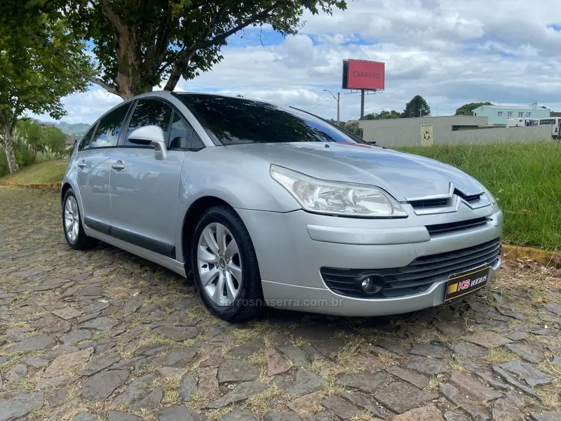 Citroën C4 GLX 2.0 (aut) (flex)