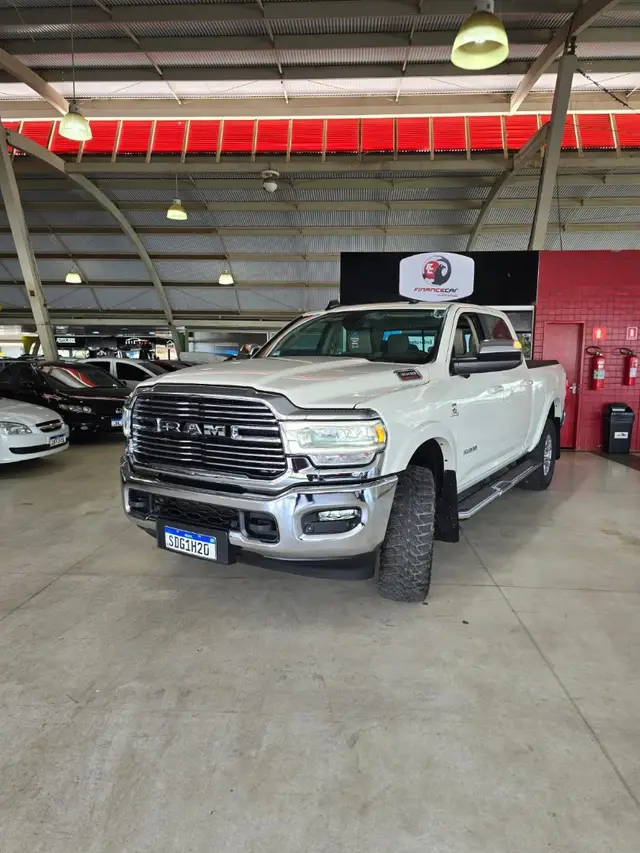 Carro RAM 3500 2021 Laramie 6.7