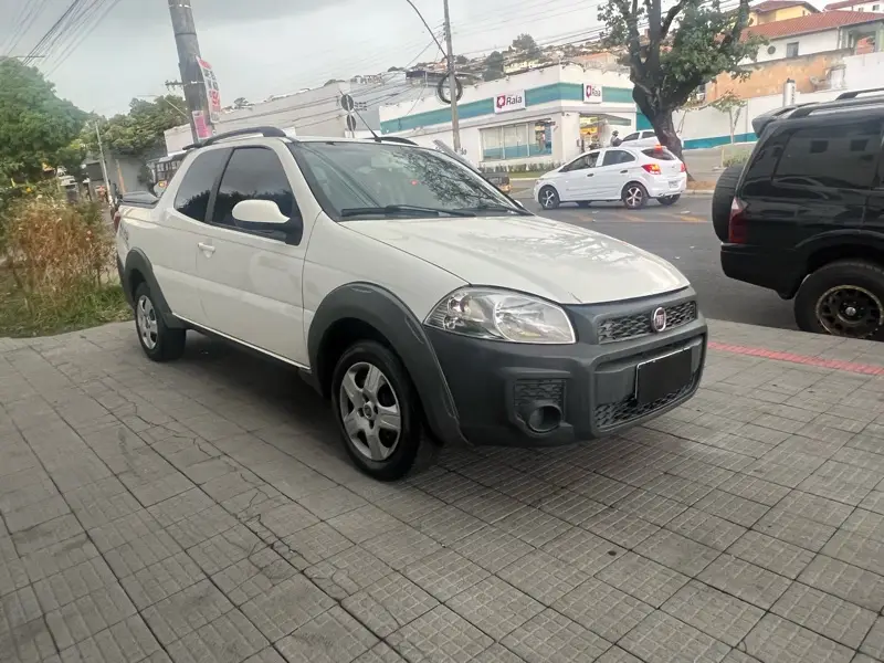 Fiat Strada Hard Working 1.4 (Flex) (Cabine Dupla)