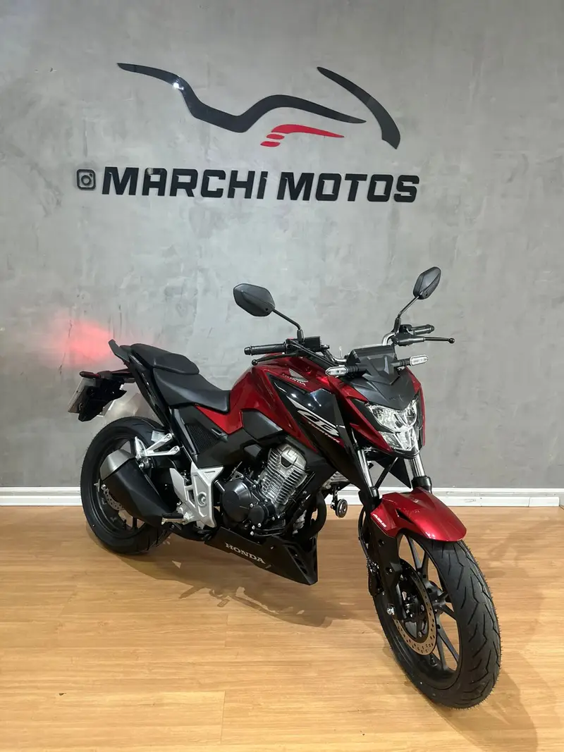 Honda CB 300F Twister (ABS)