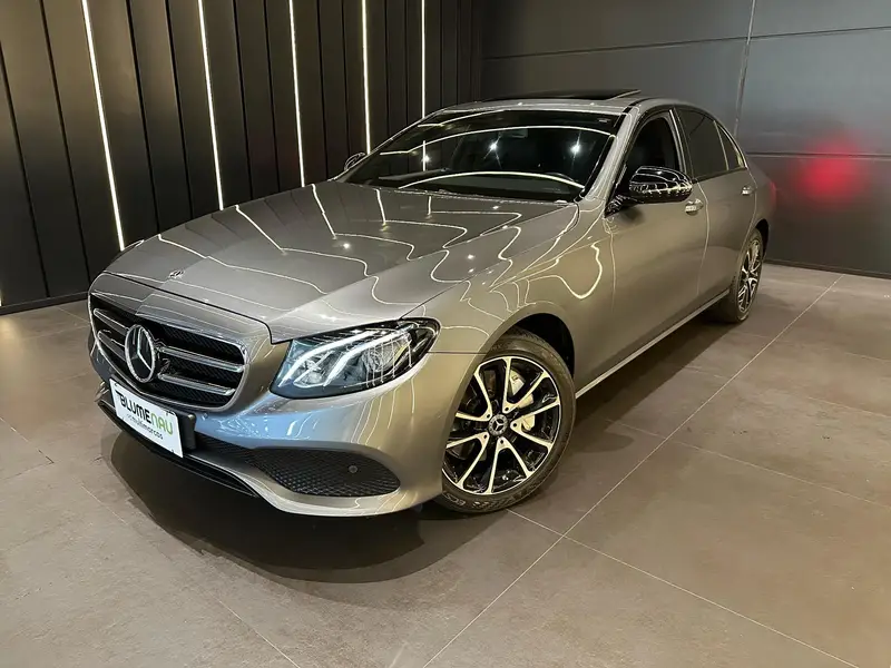 Mercedes-Benz E 300 Exclusive 2.0 TB 258cv Aut.