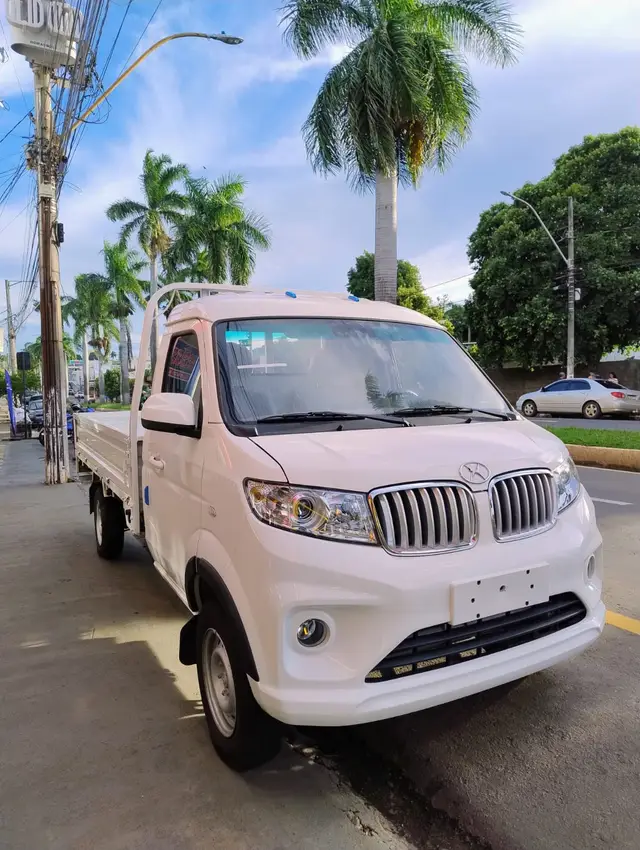Carro Shineray TLUX 2025 1.6 CS