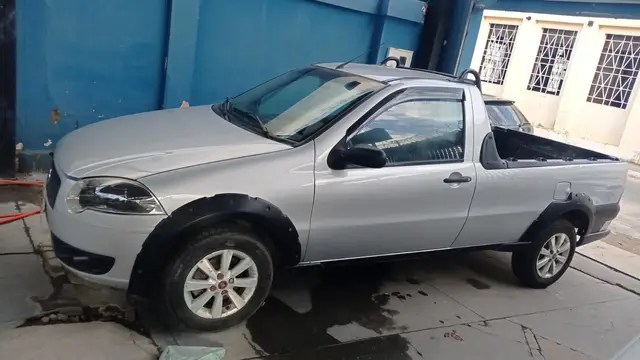 Carro Fiat Strada 2010 Trekking 1.4 (Flex)