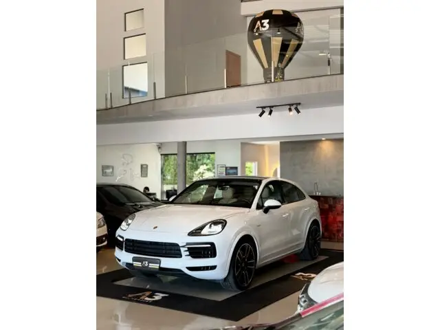 Carro Porsche Cayenne 2022 E-Hybrid 3.0 V6