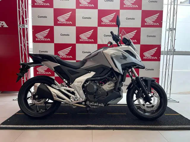 Carro Honda NC 750X 2025 ABS