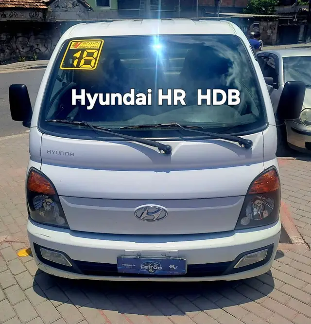 Carro Hyundai HR 2018 2.5 CRDi Longo com Caçamba