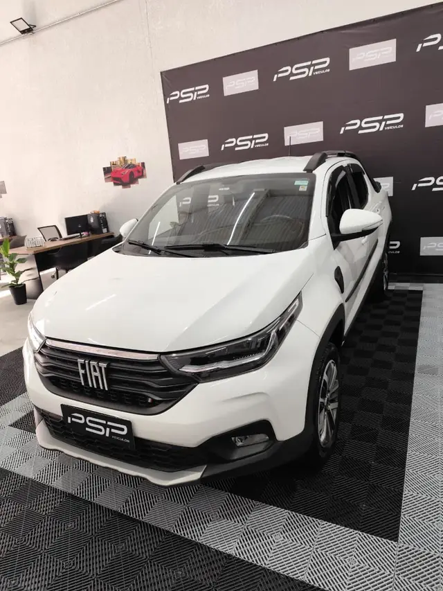 Carro Fiat Strada 2022 Volcano 1.3 CD (Flex)