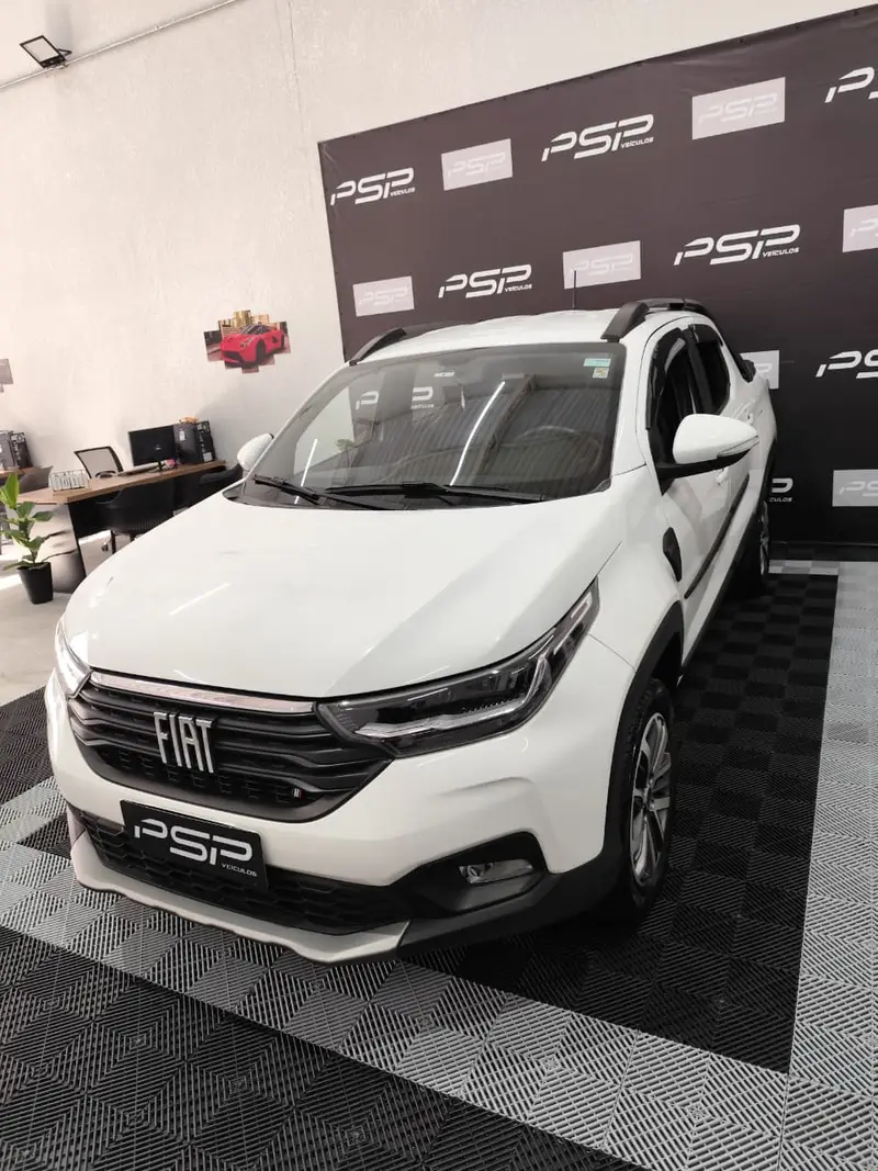 Fiat Strada Volcano 1.3 CD (Flex)