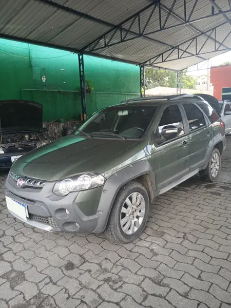 Carro Fiat Weekend 2015 Adventure 1.8 E.torQ Dualogic (Flex)